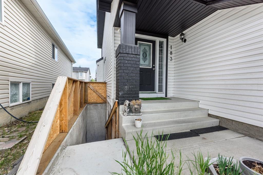 Picture for 183 Saddleback Road NE