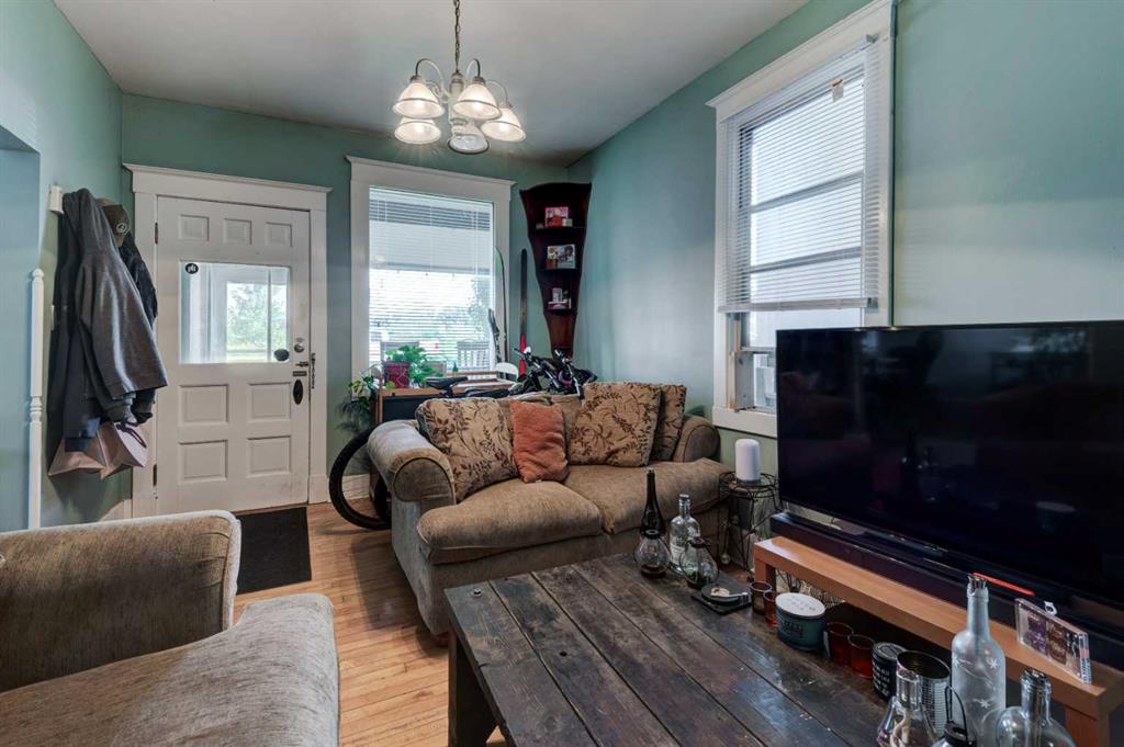 Picture for 2213 8 Avenue SE