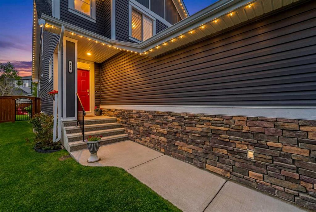 Picture for 141 Copperpond Bay SE