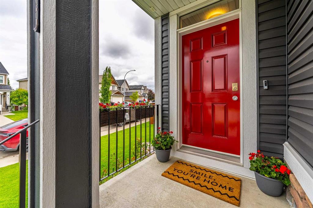 Picture for 141 Copperpond Bay SE