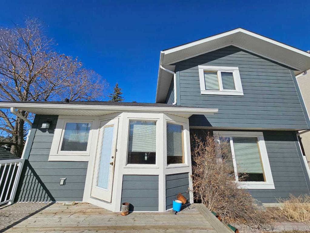 Picture for 302 Meadowbrook Bay SE