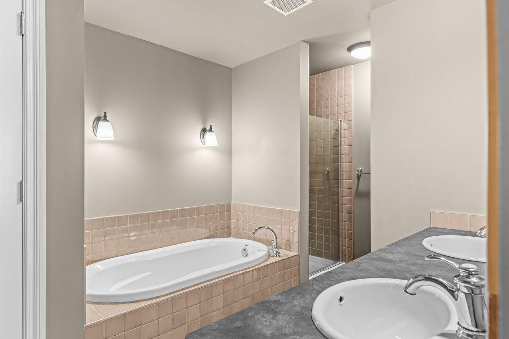 Picture for 106, 140 Stonecreek Road  https://www.cirrealty.ca/reb/creb/14/A2265114_15.jpg