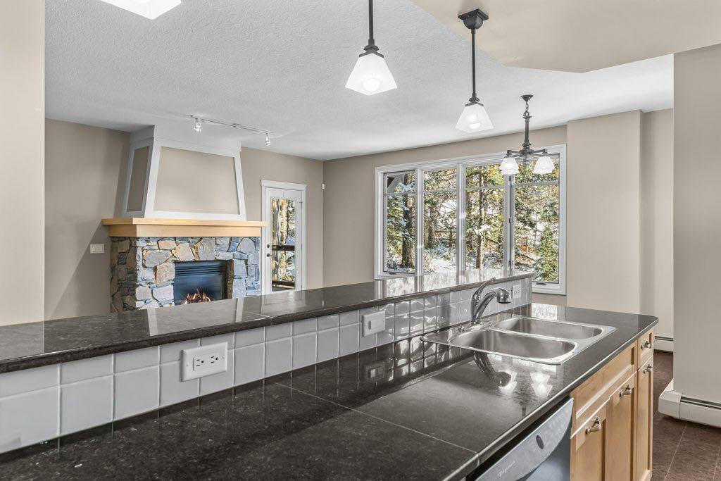 Picture for 106, 140 Stonecreek Road  https://www.cirrealty.ca/reb/creb/14/A2265114_20.jpg