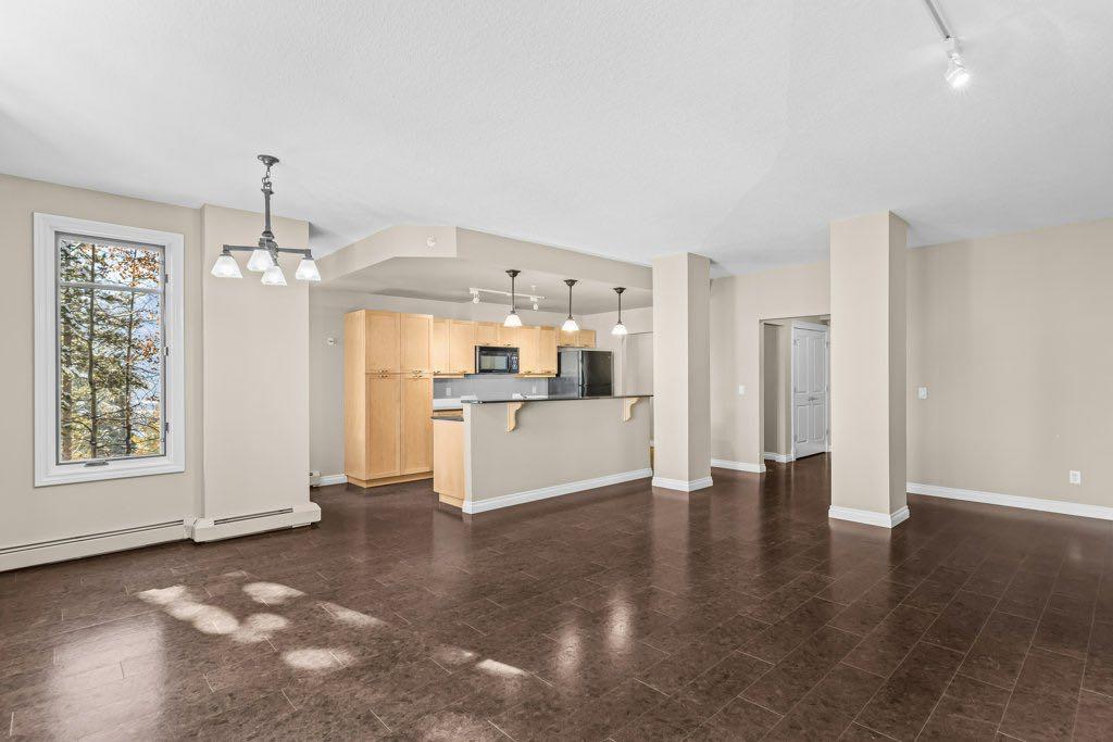 Picture for 106, 140 Stonecreek Road  https://www.cirrealty.ca/reb/creb/14/A2265114_28.jpg