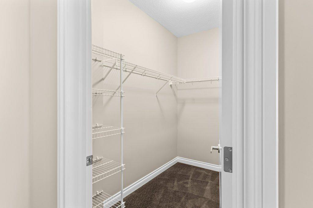 Picture for 106, 140 Stonecreek Road  https://www.cirrealty.ca/reb/creb/14/A2265114_50.jpg