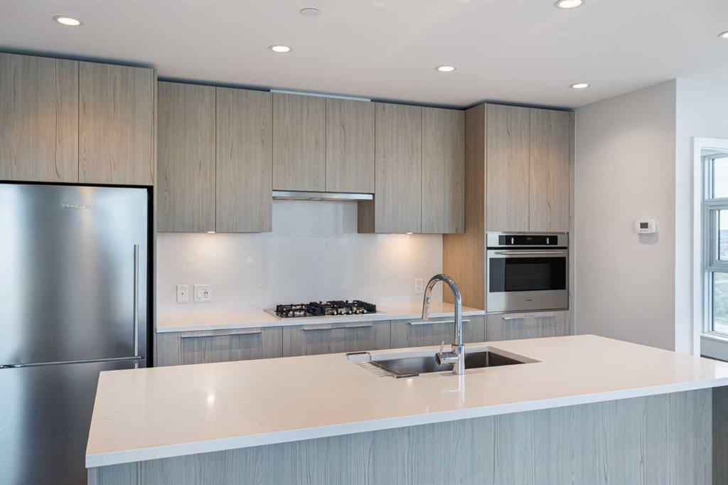 Picture for 530 3 Street SE