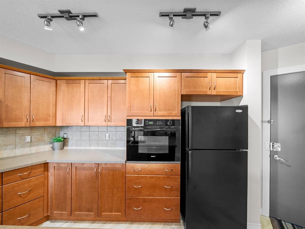 Picture for 311, 3101 34 Avenue NW