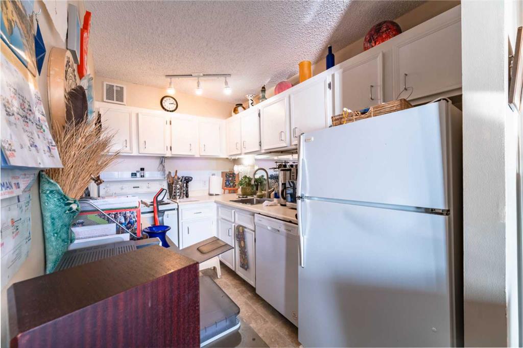 Picture for 408, 111 14 Avenue SE