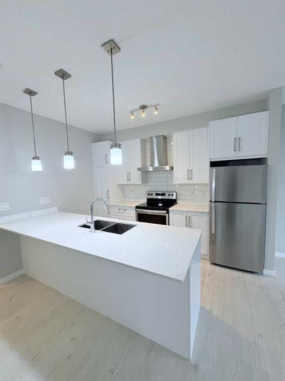 Picture for 403, 122 Mahogany Centre SE