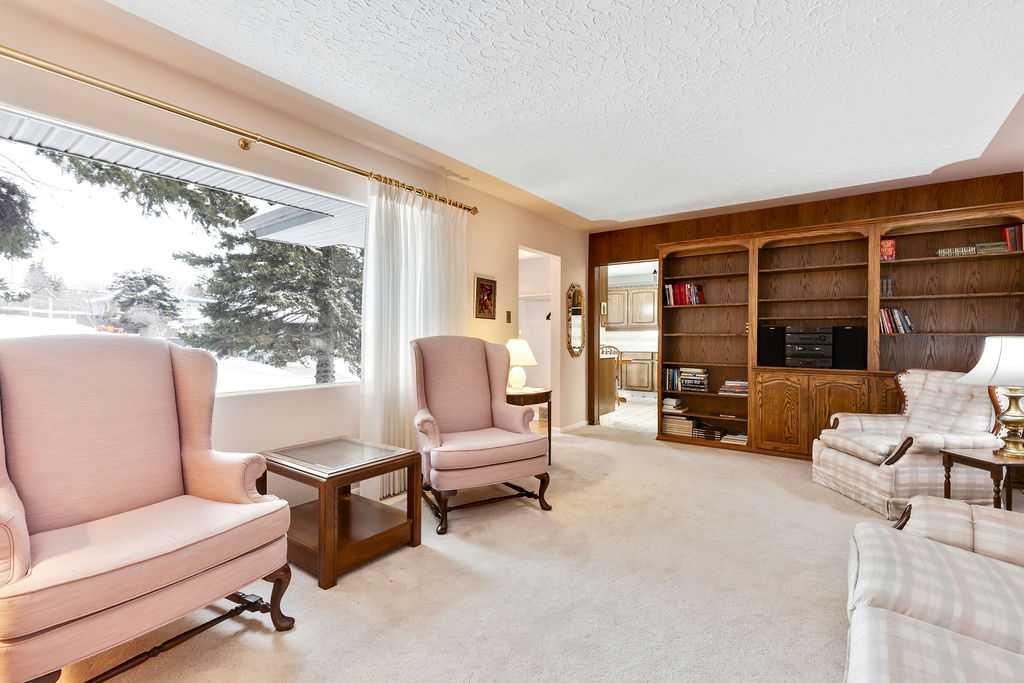 Picture for 79 Chancellor Way NW