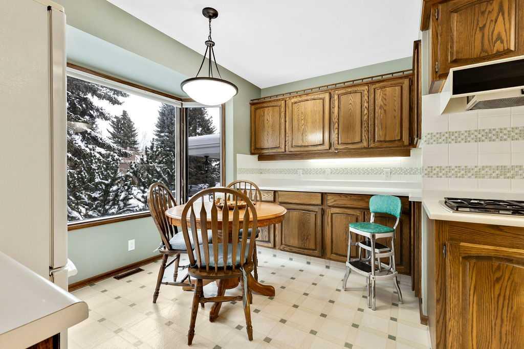 Picture for 79 Chancellor Way NW