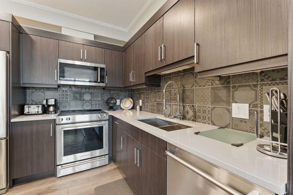 Picture for 1312, 80 Greenbriar Place NW