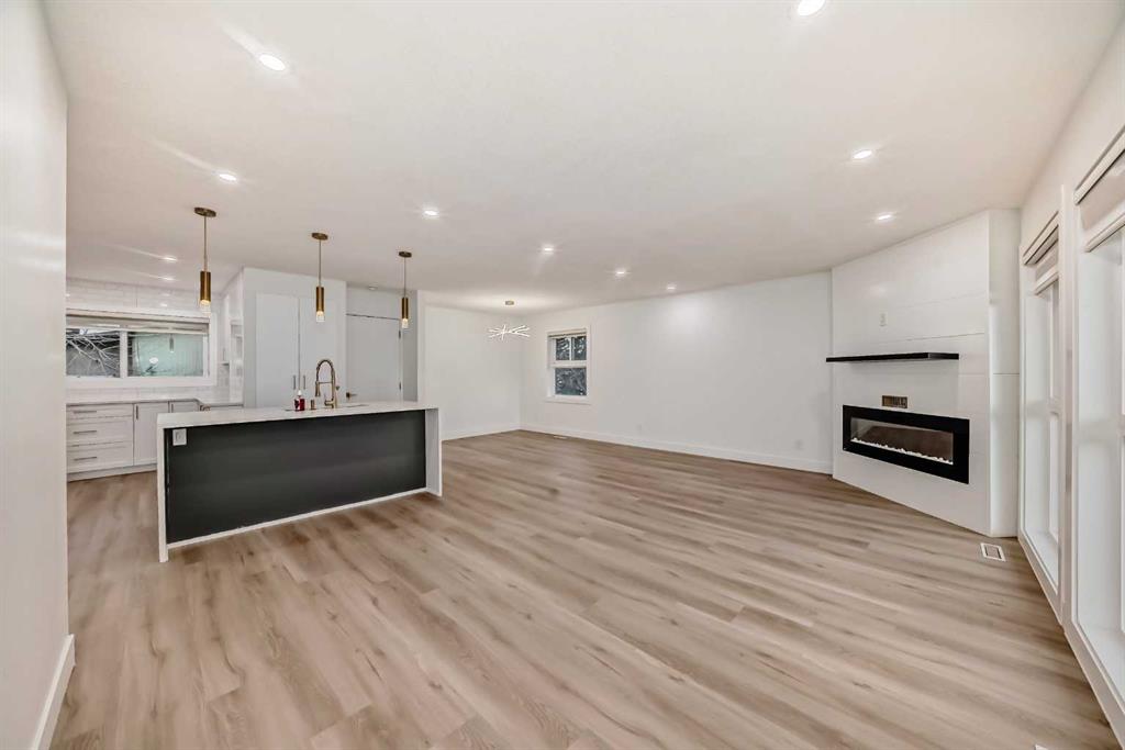 Picture for 304 Huntbourne Hill NE