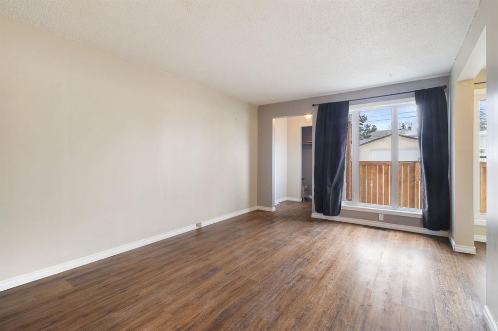 Picture for 6, 6147 Buckthorn Road NW