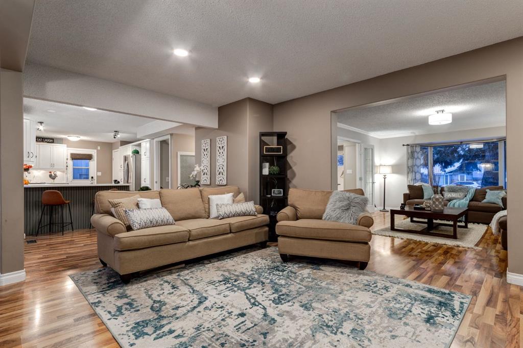 Picture for 43 Midlake Place SE