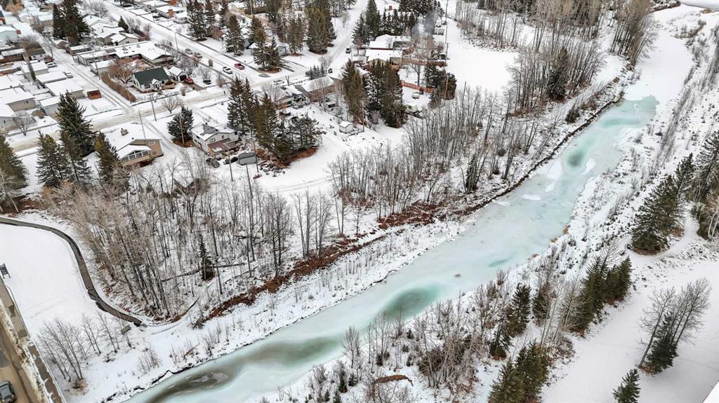 Picture for 105 2 Avenue NE