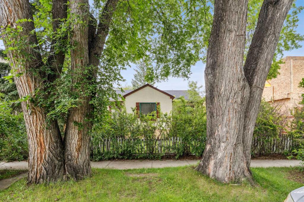 Picture for 630 15 Avenue NE