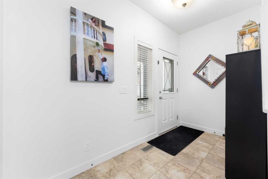 Picture for 46 Autumn Circle SE