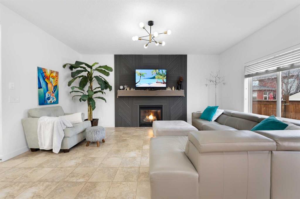 Picture for 46 Autumn Circle SE