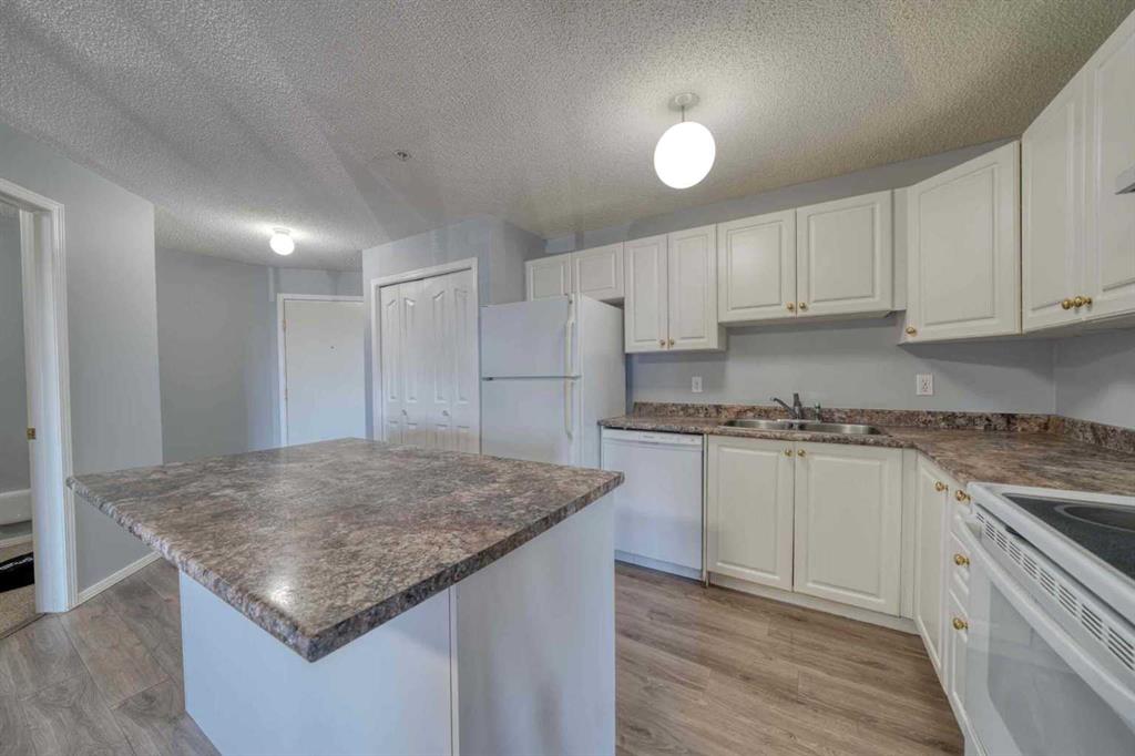 Picture for 208, 1000 Somervale Court SW