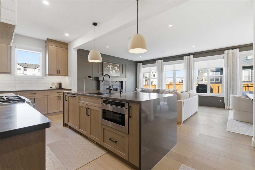 Picture for 42 Creekside Avenue SW