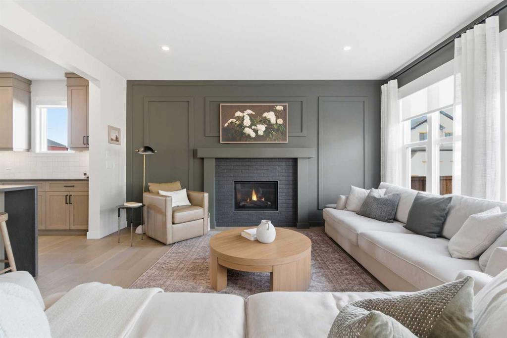 Picture for 42 Creekside Avenue SW