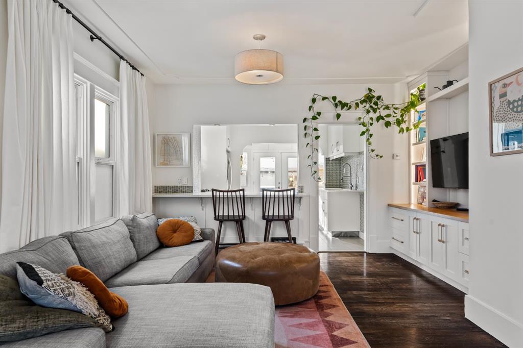 Picture for 1025 18 Avenue SE