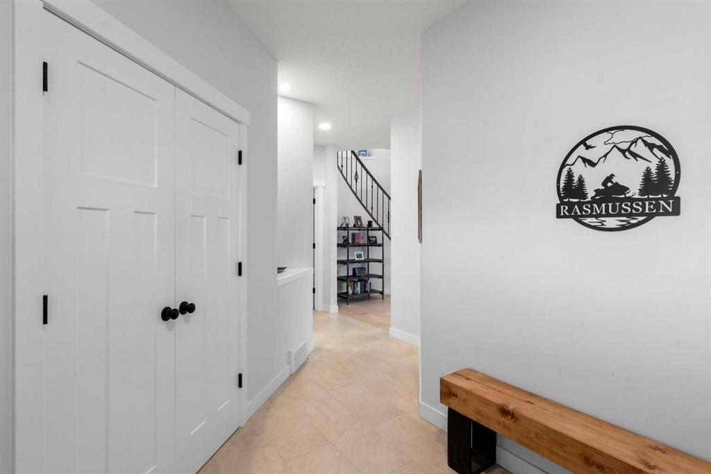 Picture for 99 Ridge View Close 