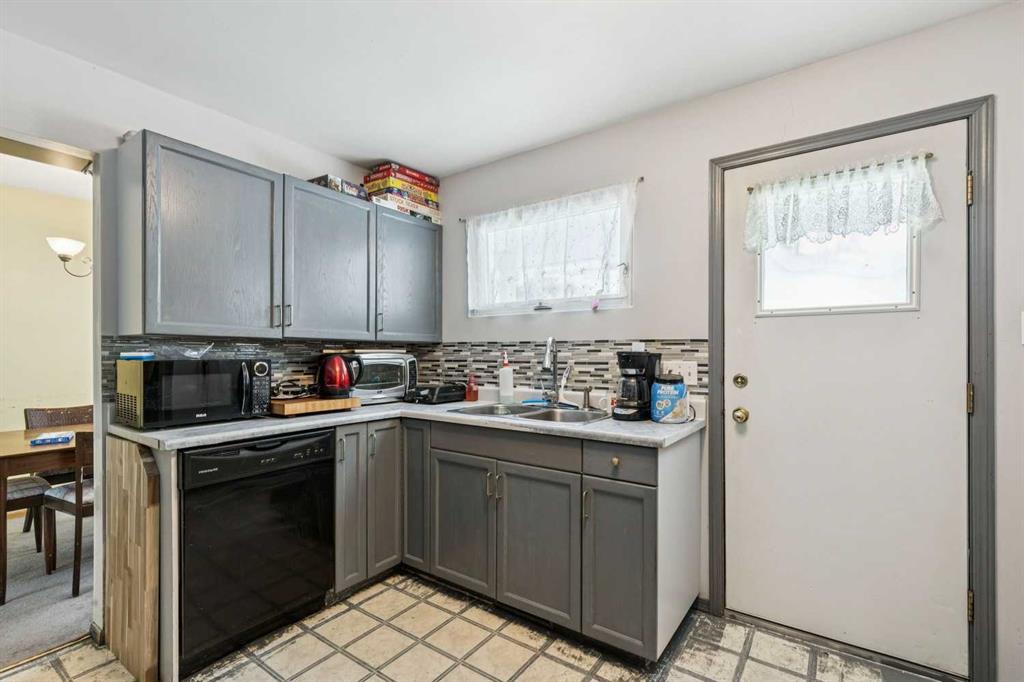 Picture for 619 Merrill Drive NE