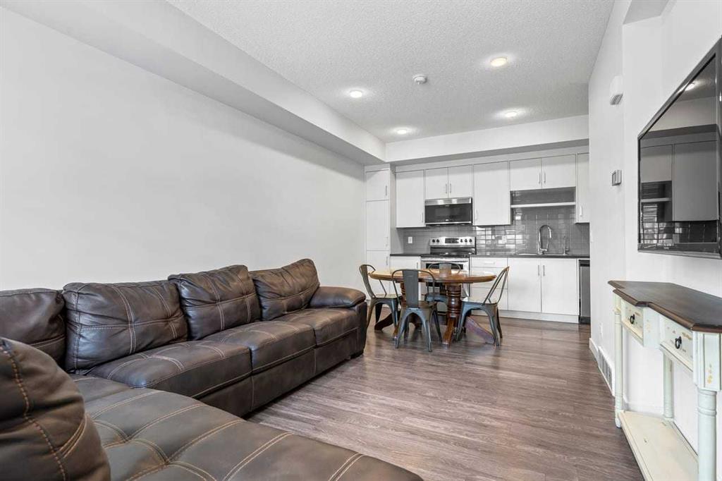 Picture for 5303, 100 Walgrove Court SE