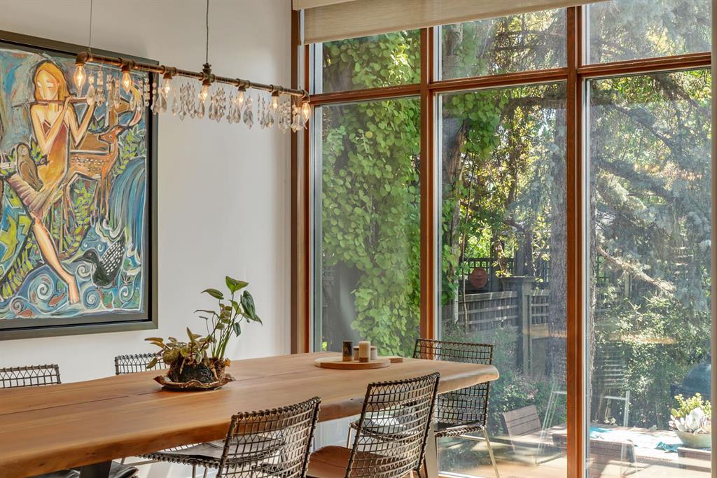 Picture for 955 Rideau Road SW