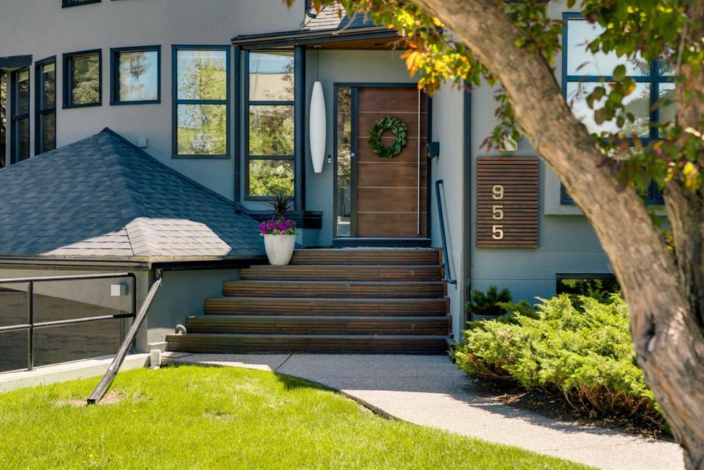 Picture for 955 Rideau Road SW