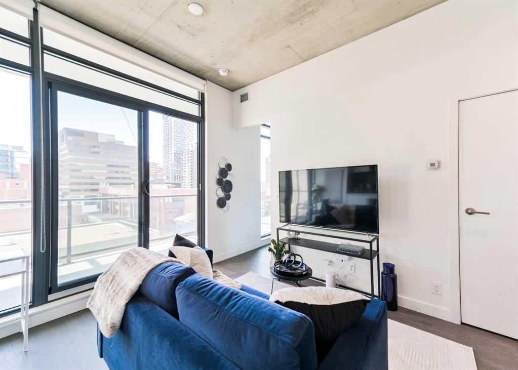 Picture for 406, 1010 6 Street SW