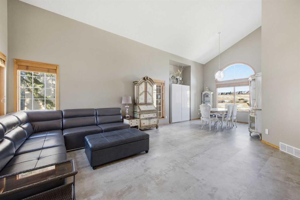 Picture for 40 Country Hills Close NW