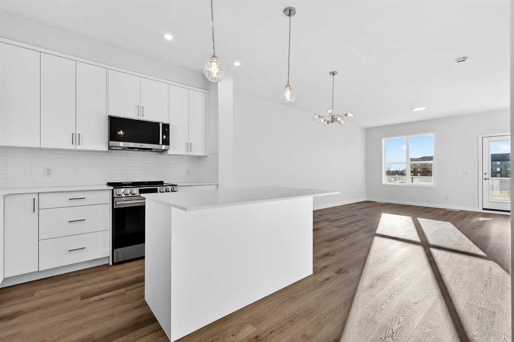 Picture for 1007, 132 Red Embers Link NE