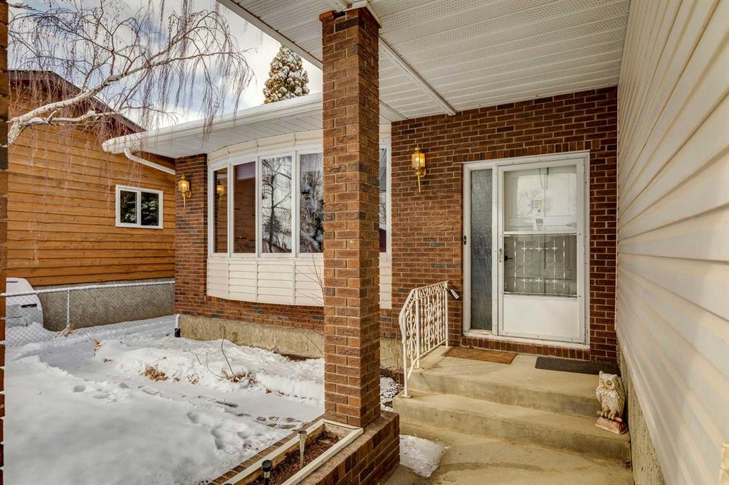 Picture for 613 6 Street SE