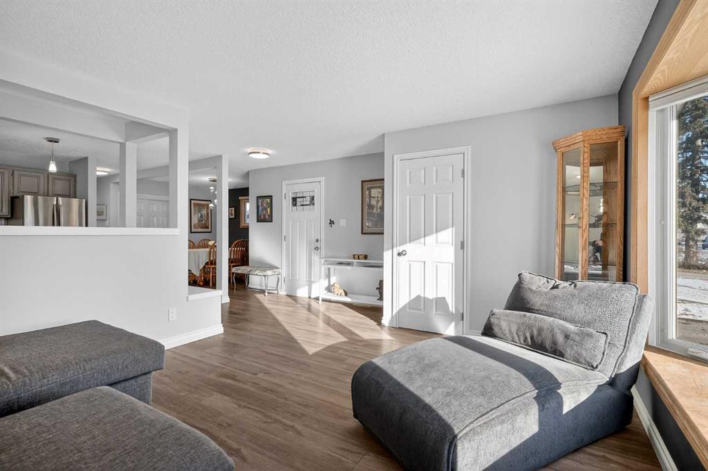 Picture for 9519 3 Street SE