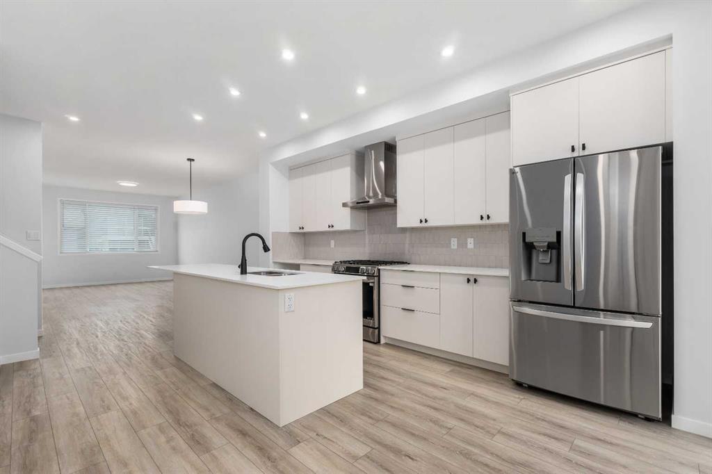 Picture for 624 Rowmont Boulevard NW