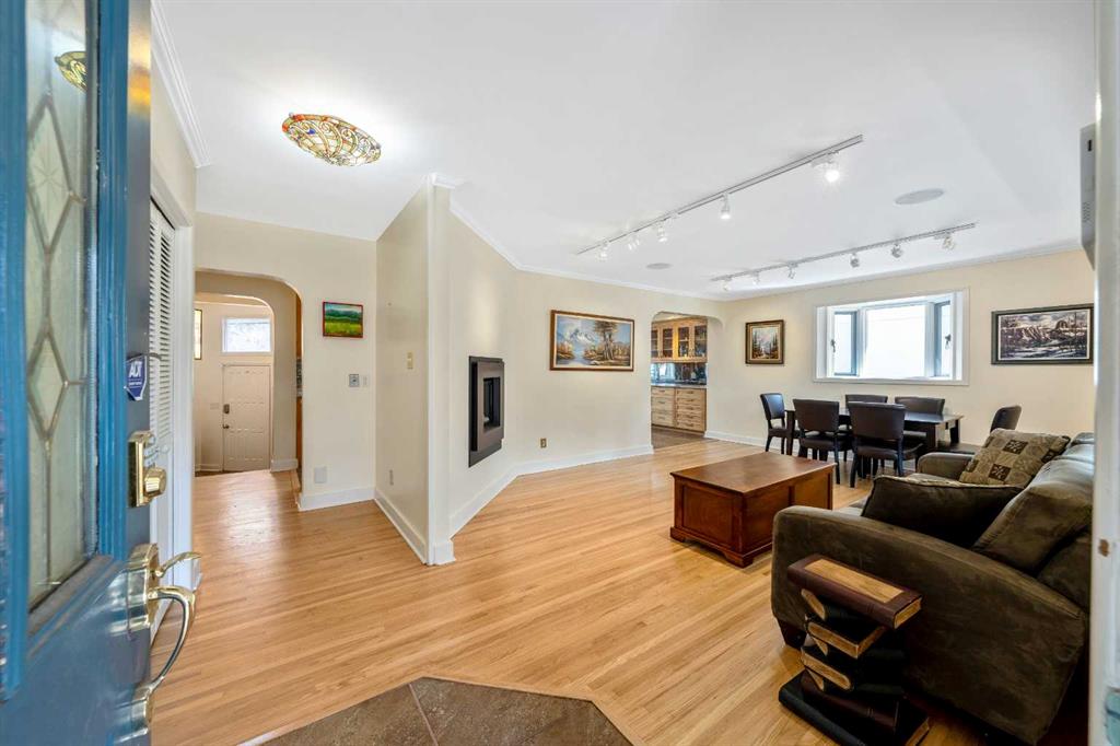 Picture for 1338 Hamilton Street NW