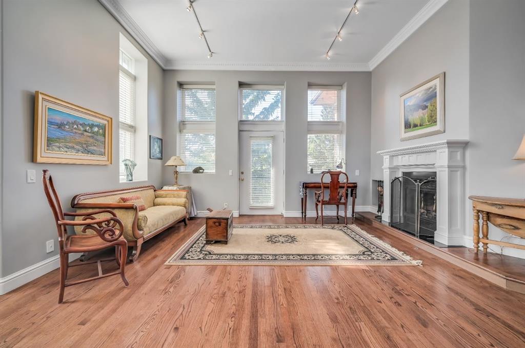 Picture for 202, 3650 2 Street SW