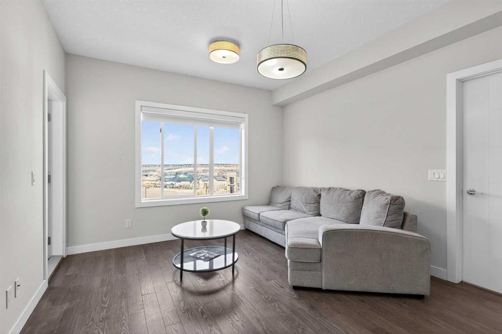 Picture for 318, 8 Sage Hill Terrace NW