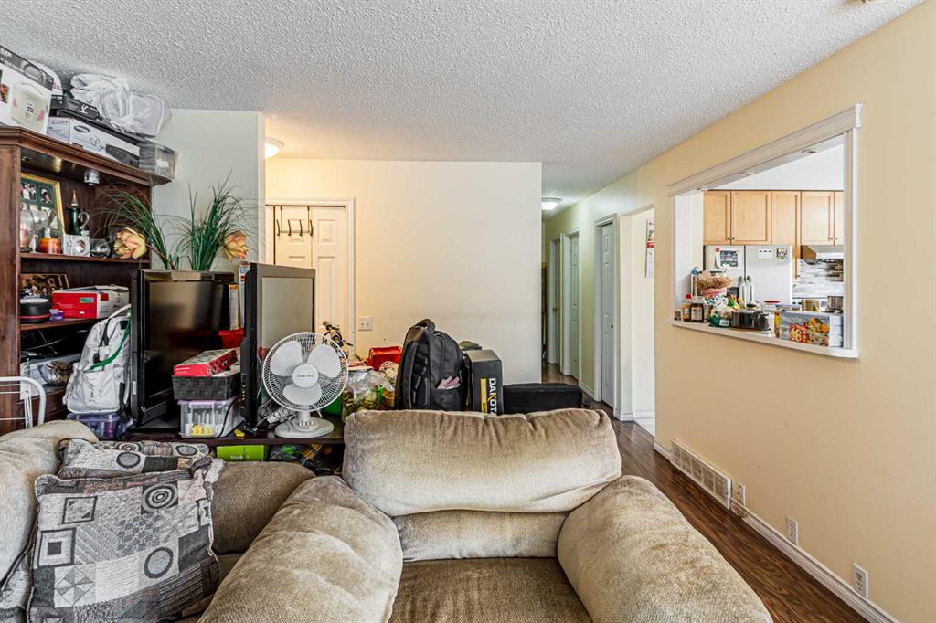 Picture for 121 Margate Close NE