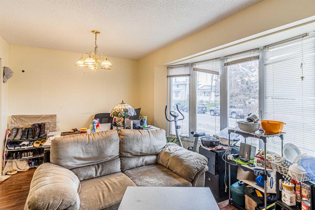 Picture for 121 Margate Close NE
