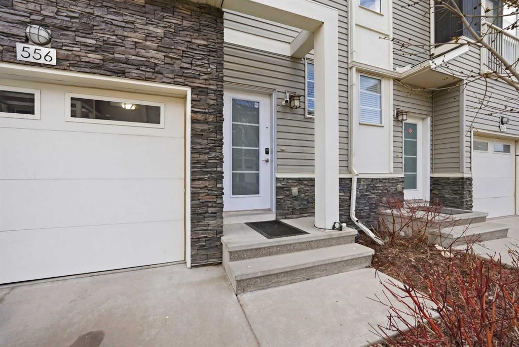 Picture for 556 Redstone View NE
