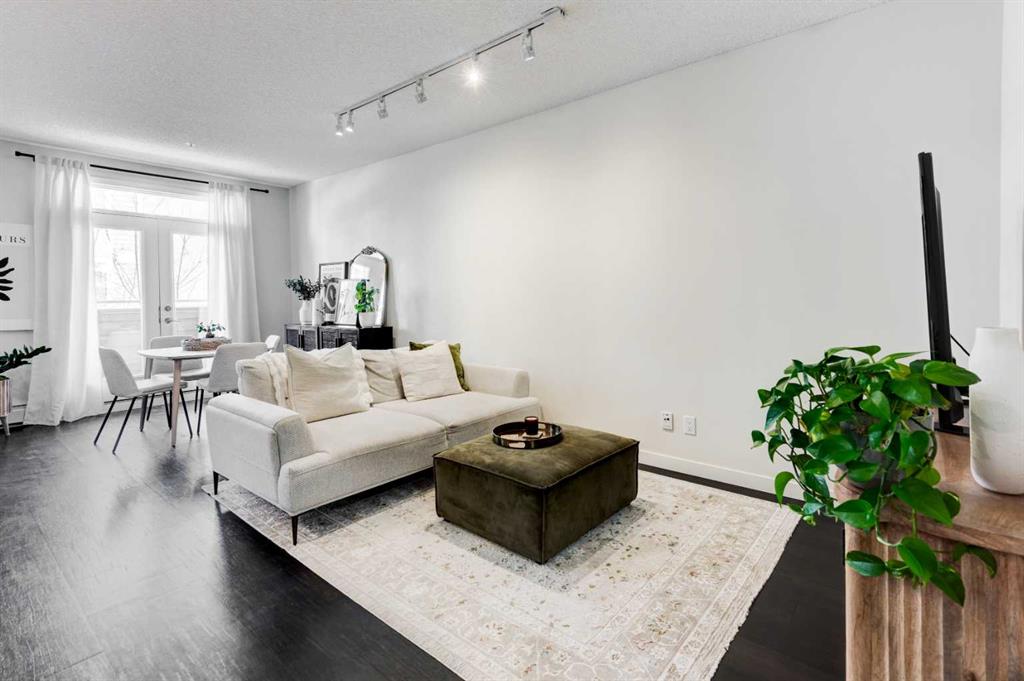 Picture for 214, 7 Westpark Common SW
