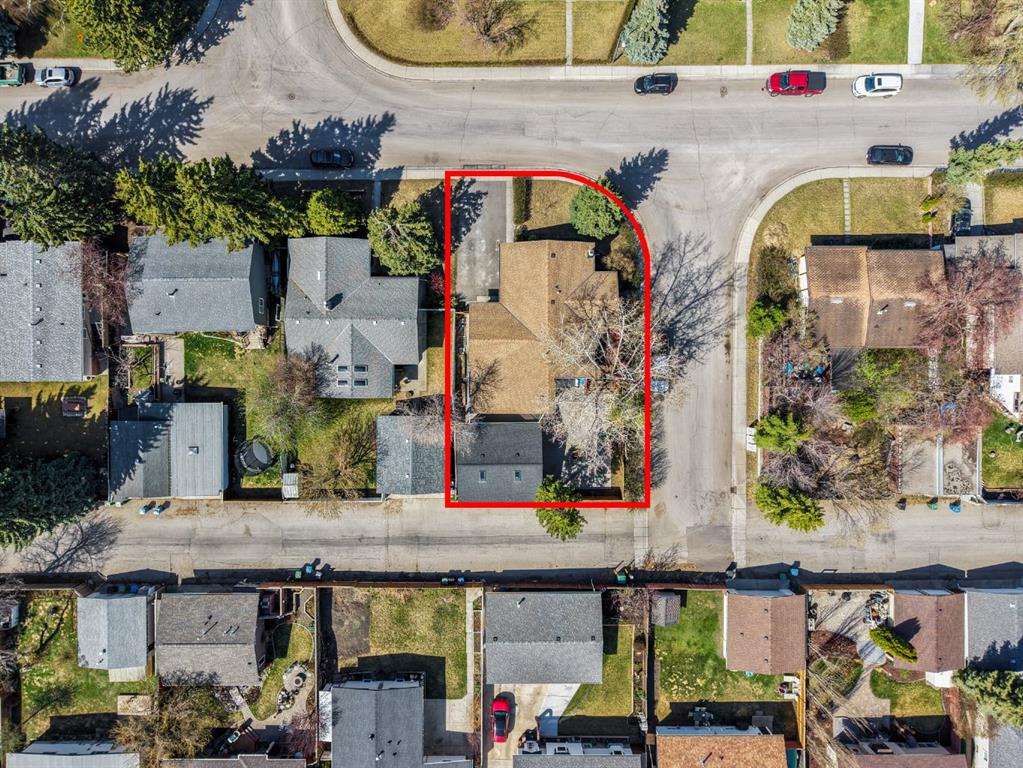 Picture for 1703 110 Avenue SW