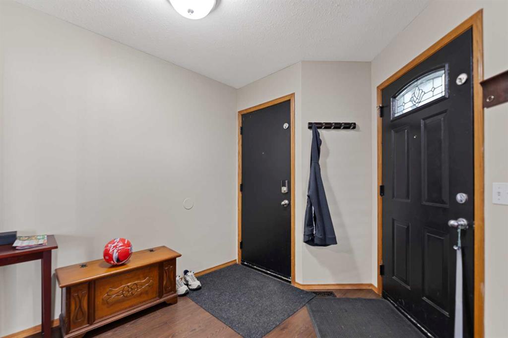 Picture for 48 Sunridge Crescent NW