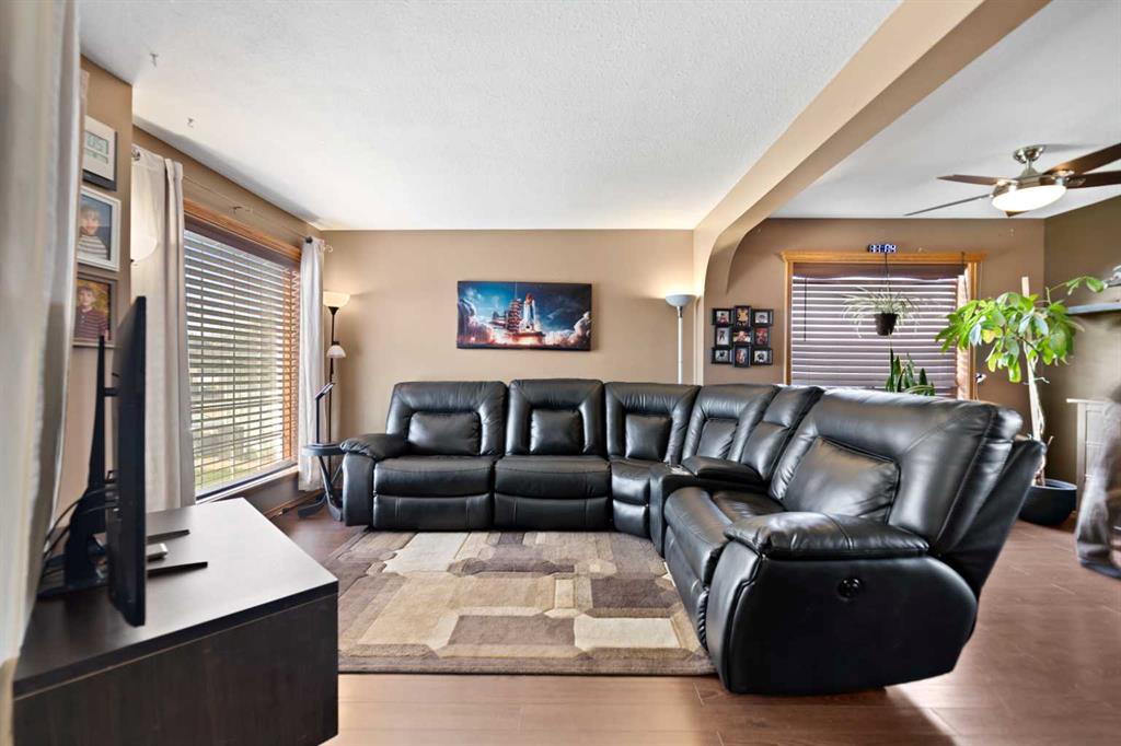 Picture for 48 Sunridge Crescent NW
