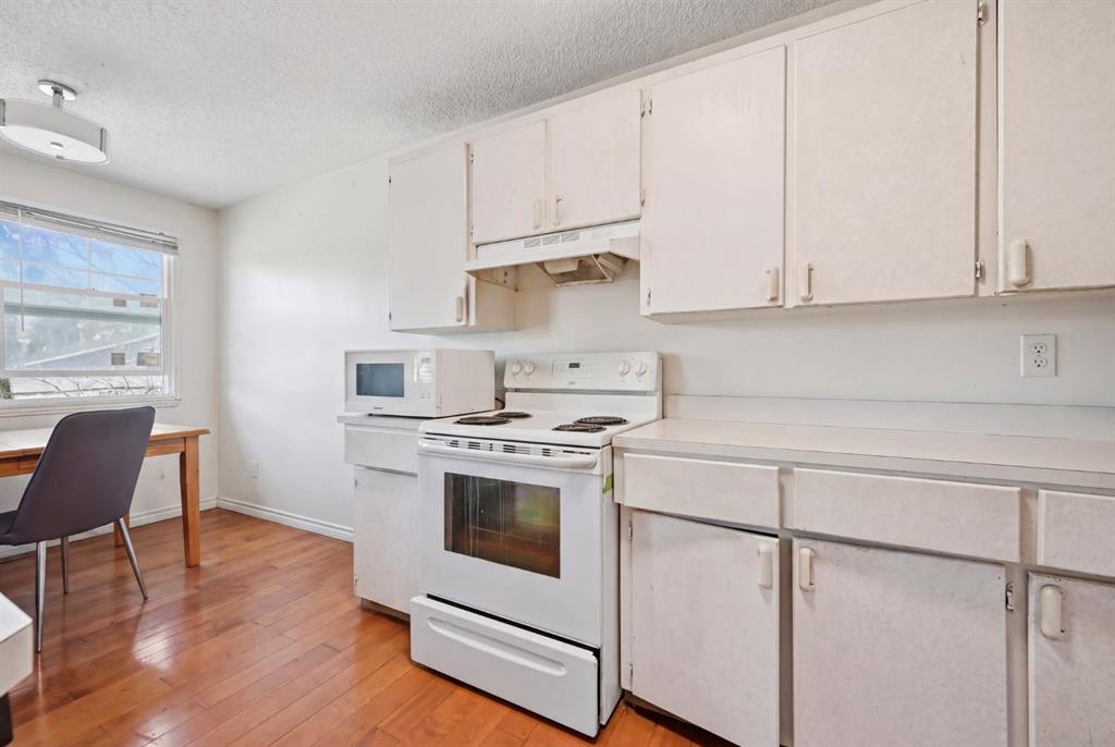 Picture for 54 Pennsburg Way SE