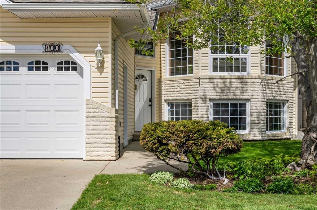 Picture for 100 Macewan Park Manor NW